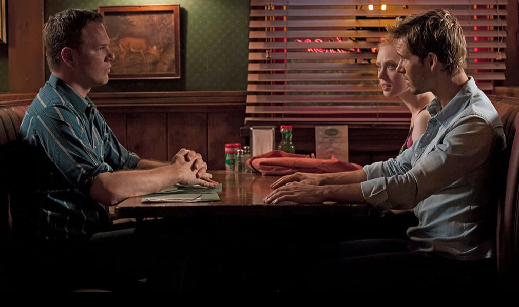 Trueblood S5E10 Jessica and Jason with Hoyt at Merlotte's