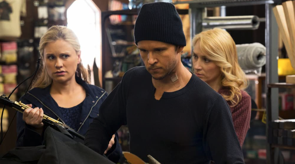 Trueblood S5E12 Sookie and Jason in the store with their mother standing behind them as a vision