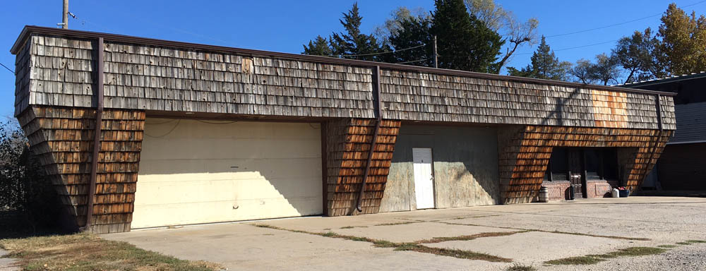 Another view of the more inconspicuous UFOs disguised as apartments, note the large garage door disguising the airlock 