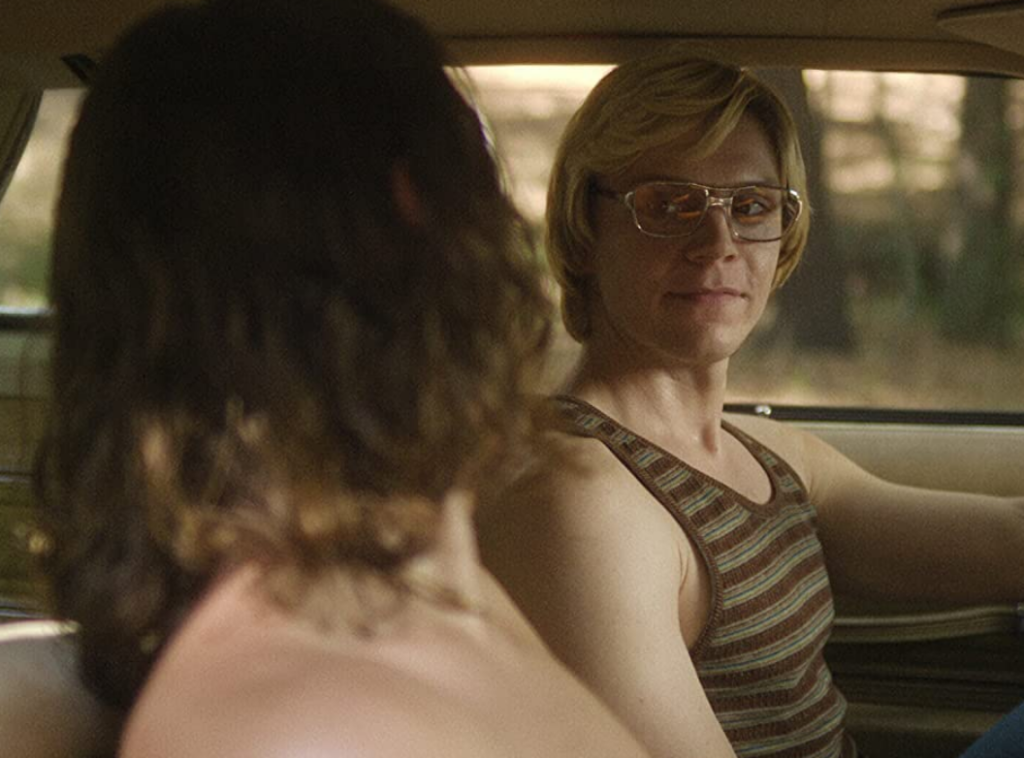 Evan Peters and Cameron Cowperthwaite in Dahmer.