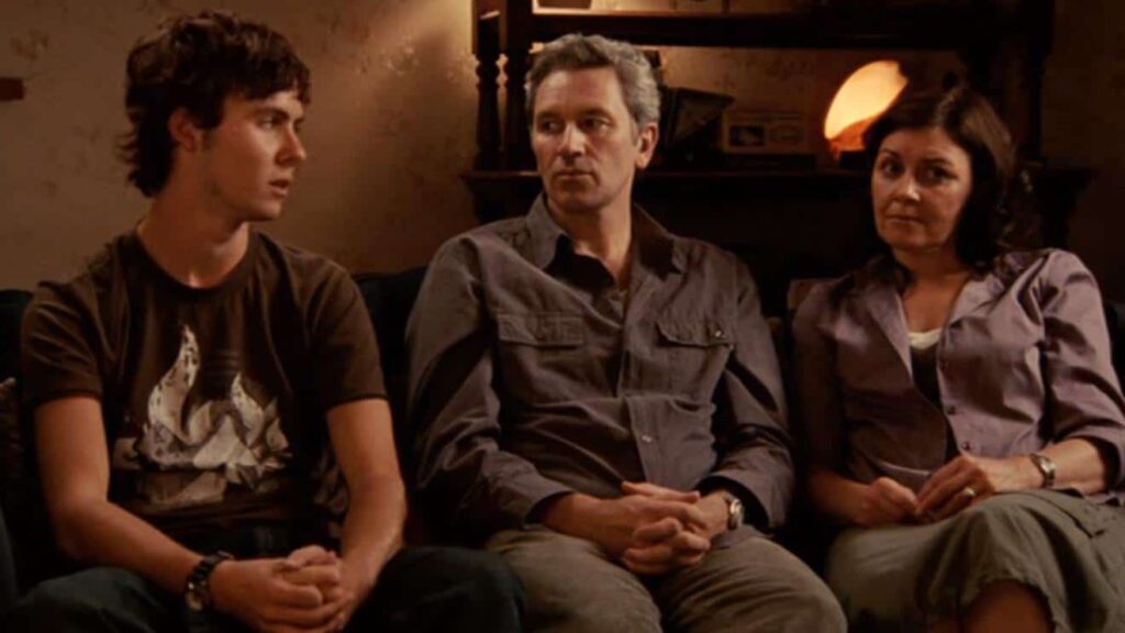 The Palmer Family: Martin Sharpe as Mathew / David Pledger as Russel / Rosie Traynor as June