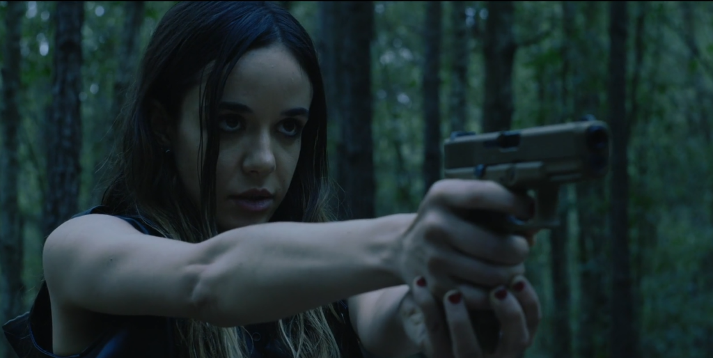 The fake Sara actress with a gun